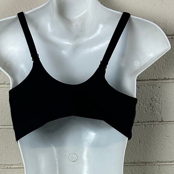 Victoria’s Secret Black Bra size L - Picture 5 of 8